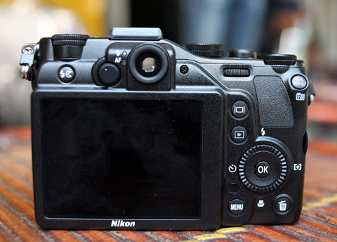 Nikon Coolpix P7000