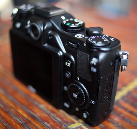 Nikon Coolpix P7000