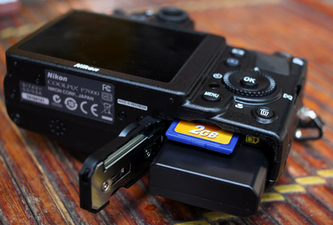 Nikon Coolpix P7000