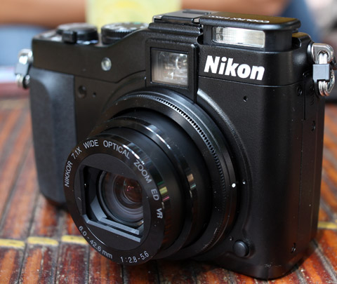 Nikon Coolpix P7000