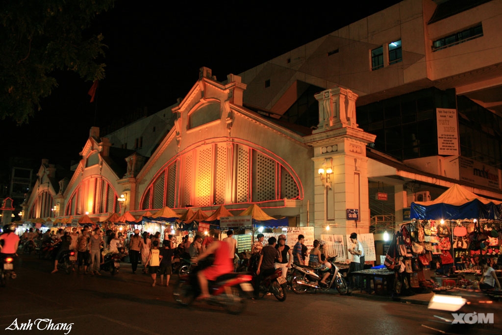 Chợ đêm Đồng Xuân