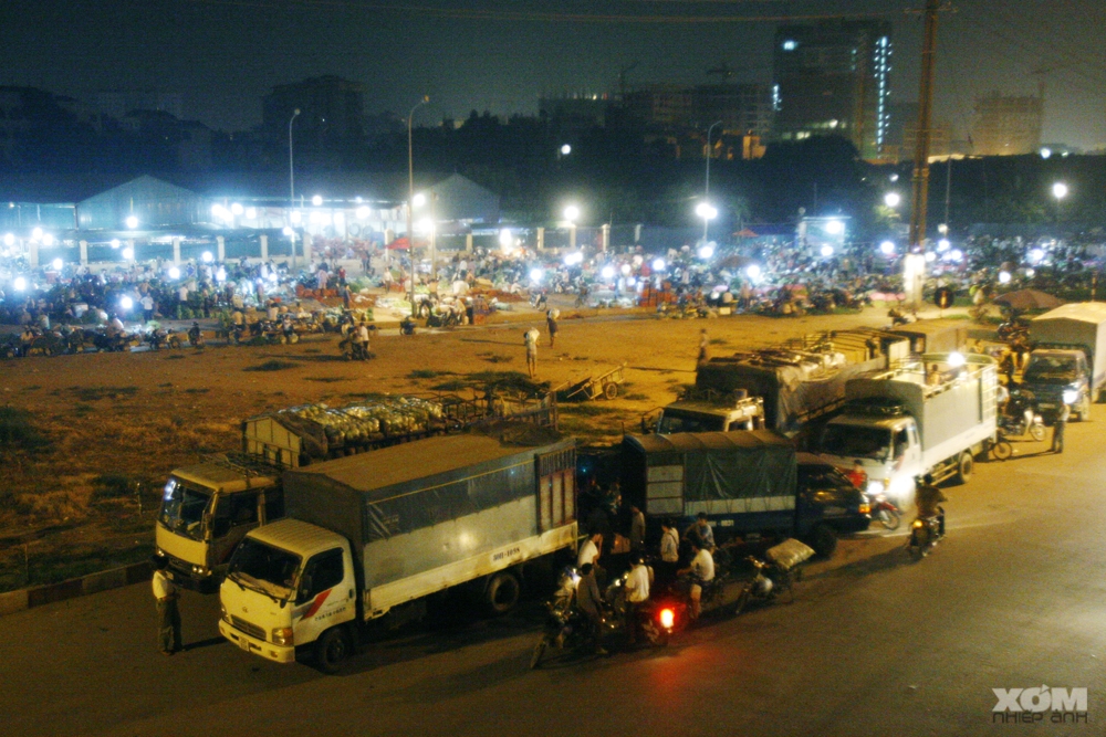 Chợ rau Dịch vọng